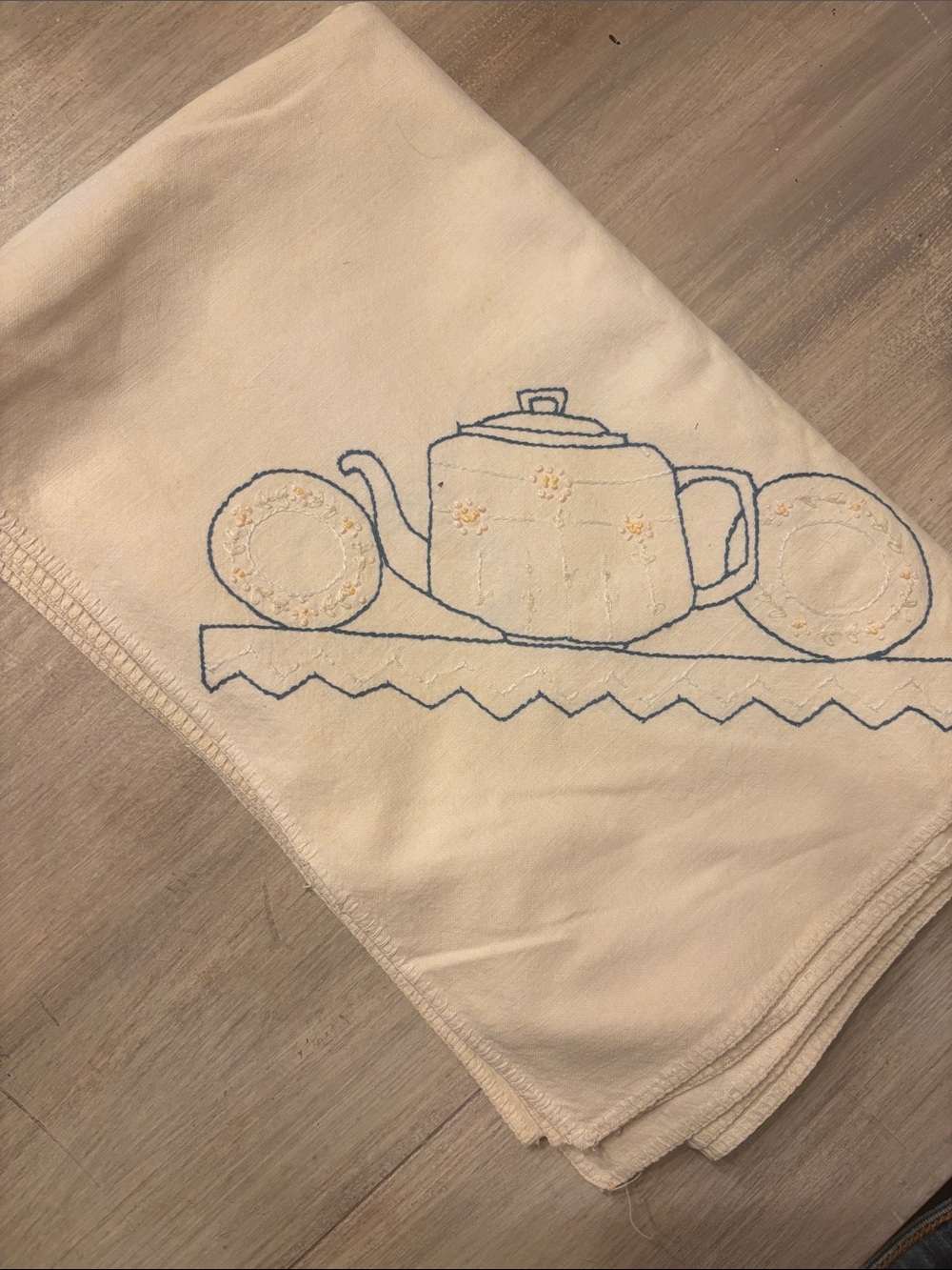 Vintage Embroidered Teapot Kitchen tablecloth in Cream and Blue